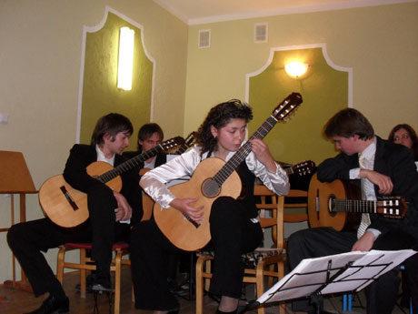 Гитарный оркестр Брестского музыкального колледжа
