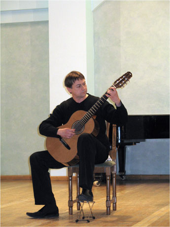 Владимир Захаров